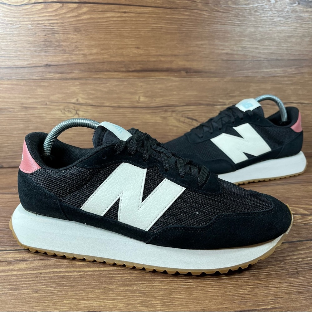 New Balance 237 Black Suede Sneakers Women’s Size 9.5 Shoes